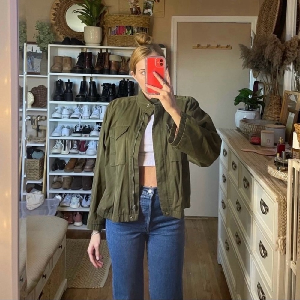 Vintage Liz Claiborne army green trucker style jacket